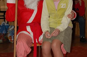 Św. Mikołaj odwiedził dzieci pracowników Zespołu Szkół w Sobieszynie
Zdjęcia wykonał Krzysztof Cuch #Sobieszyn #Brzozowa #Mikołaj