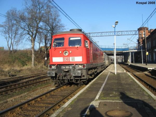 13.01.2008 BR234 551-0 z pociągiem EC 446 do Berlina.