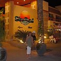 Przed wejsciem do Hotelu Sindbad Aqua Park
