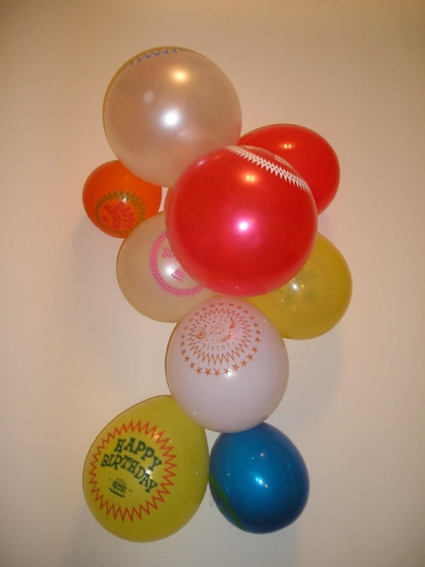 Juz miesiac po moich urodzinach a balony dalej w swietnym stanie:) Fakt, ze nie tyle co bylo, bo bylo 18:) ale zawsze sa:) #balony #urodziny