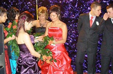 Studniówka A.D. 2008. Zdjęcia udostępniła Anna Guz #Sobieszyn #Brzozowa #Studniówka #EwaMarchewka #EwelinaŻyła #BeataKujawska