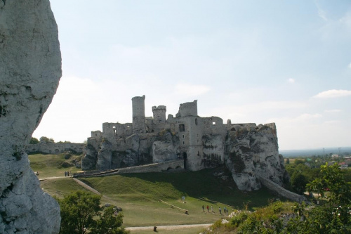 Zamek Ogrodzieniec Podzamcze