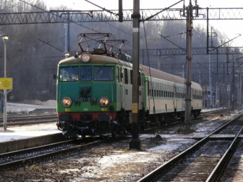 16.02.2008 Stacja Kłodzko Główne EU07-079 z poc. ,,Kamieńczyk,, rel. Kudowa Zdrój-Poznań Główny