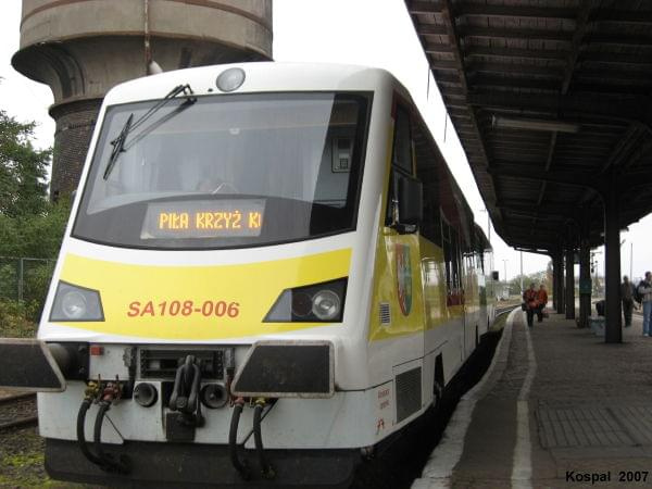 24.10.2007 SA108-006 jako pociąg osobowy relacji : Piła - Kostrzyn (przyj.13:50) opóźniony 10 minut.