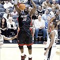 SHAQ O'NEAL 32
