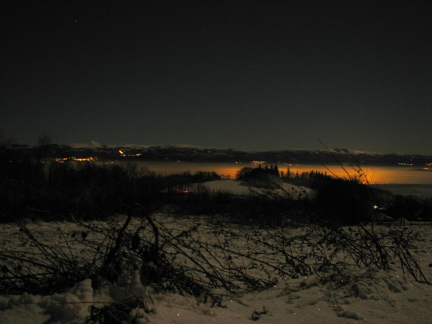 Karkonosze nocą #natura #przyroda #góry #zima #ŁysaGóra #JeleniaGóra #krajobraz #niebo