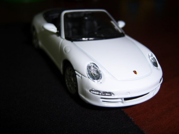 Porsche Carrera S 1:43 Schuco