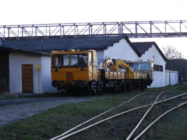 19.03.2008 Dolnośląskie przedsiębiorstwo napraw infrastruktury komunikacyjnej ,,DOLKOM,, we Wrocławiu WM15A-390(PKP)+WM15A-395 zakładu robót komunikacyjnych ,,DOM,,