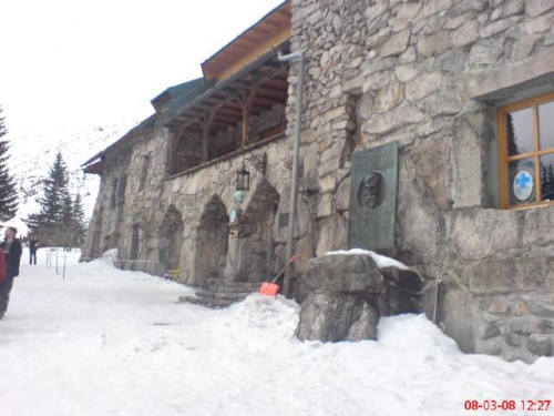 Murowaniec na Hali Gąsienicowej w Tatrach (8III2008)