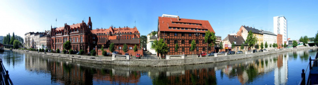 Bydgoszcz - ulica Stary Port #BydgoszczStaryPortPanoramaBrda