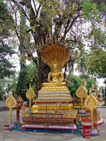 jedna ze świątyń w Vientiane
