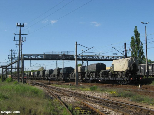 09.05.2008 Koniec pociągu wojskowego prowadzonego przez ET22-724 (CM Łódź).
