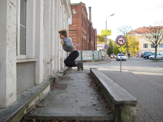 ostatnie zdjęcia z tej serii niezłe ;P #knhteam #parkour #olsztyn