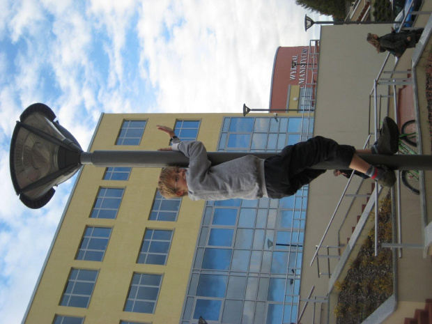 nieciec juz po kontuzji ja jeszcze pare fotek #knhteam #parkour #olsztyn