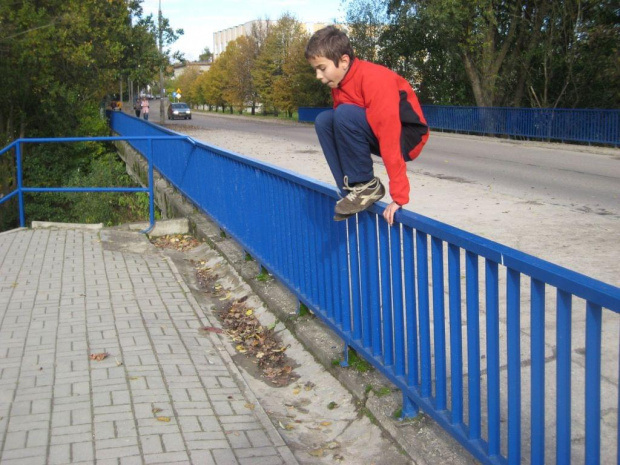 barierka przy kortówce waluty ;) #parkour #knhteam #olsztyn