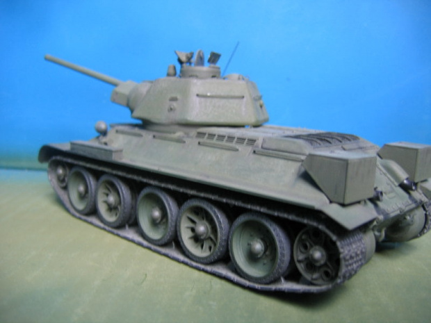 T34-76-212_1-35 scale