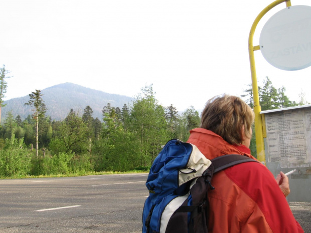 Samochód zostawiamy na parkingu obok przystanku Biała Woda. SAD-em wracamy do Tatranskiej Kotliny Carda #Góry #Tatry