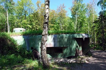 Obiekty militarne na Pomorzu #bunkry #fortyfikacje #broń #militaria #czołg #jastarnia #jurata #hel