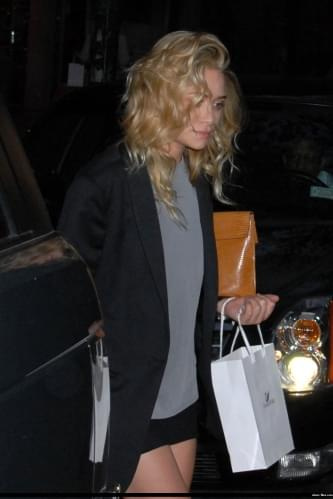 Ashley leaving CFDA event-paparazzi maj 2008