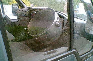 Blokada na kierownicę wersja azjatycka :] #humor #dowcip #śmieszne #smieszne