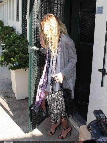 MK shopping at the Tracy Ross clothing store in West Hollywood-paparazzi październik 2007