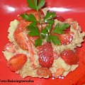 Ziemniaki,, uszczypliwe ".Przepisy na : http://www.kulinaria.foody.pl/ , http://www.kuron.com.pl/ i http://kulinaria.uwrocie.info #ziemniaki #DodatkiDoIIDań #obiad #truskawki #jedzenie #KulinariaGotowanie #PrzepisyKulinarne