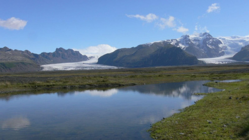 Widok na największy w Europie lodowiec - Vatnajokull.