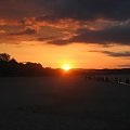Myślę, ze ładnie mi wyszło zdjęcie zachodu słońca... zdjecie robione z plazy w gdańsku 19 maja.... #ZachódSłońca #morze #zatoka