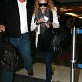 Ashley at LAX-paparazzi maj 2008