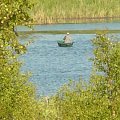 Jezioro Jeleń #jezioro #las #łódka #wędkarz #woda