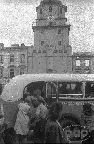 Brama Krakowska, przystanek KM - 1947 r.
