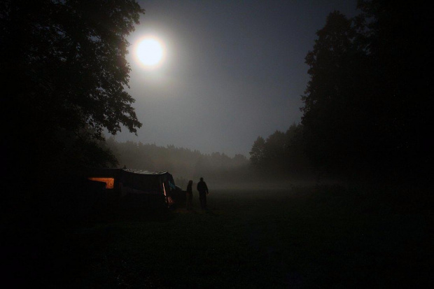 noc na mazurskim kampingu #camping #namiot #ksiezyc #noc #lato #mazury