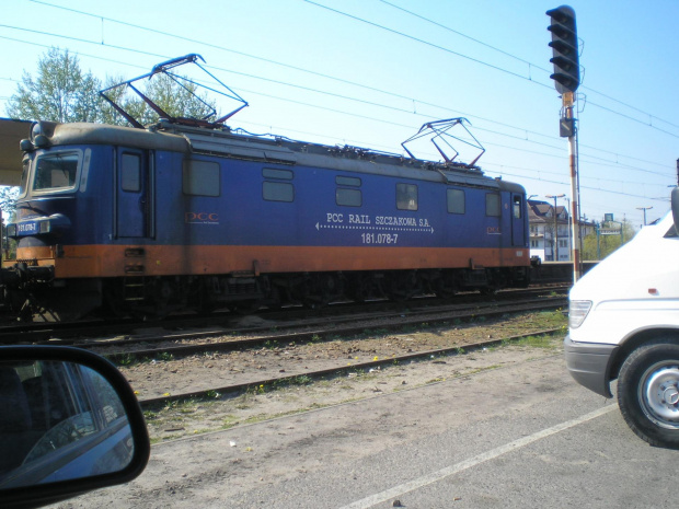 Pociąg z Jaworzna na stacji kolejowej #pociąg #lokomotywa