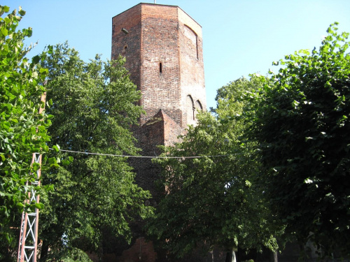 OSTRZESZÓW