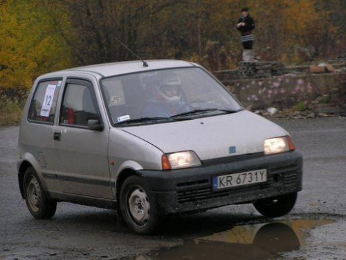 Kręciołek Dobczyce 28.10.07 Załoga Wójcik/ Szelerewicz fiat CC 700 :)