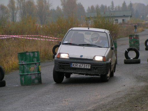 Kręciołek Dobczyce 28.10.07 Załoga Wójcik/ Szelerewicz fiat CC 700 :)