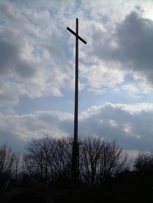 Krzyż na Łysej Górze #widok #horyzont #ŁysaGóra #krzyż