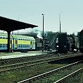 Ol49-7 po przyprowadzeniu pociągu z Poznania zjeżdża do parowozowni, Ol49-23 za kilka chwil pojedzie z osobowym do Poznania. #parowóz #Wolsztyn