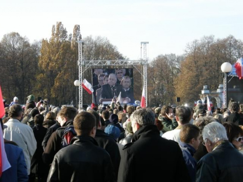 Warszawa w Swięto Niepodległości.
