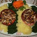 Mortadela z pieczarkami i szpinakiem . #wędliny #mortadela #szpinak #kulinaria #jedzenie #gotowanie