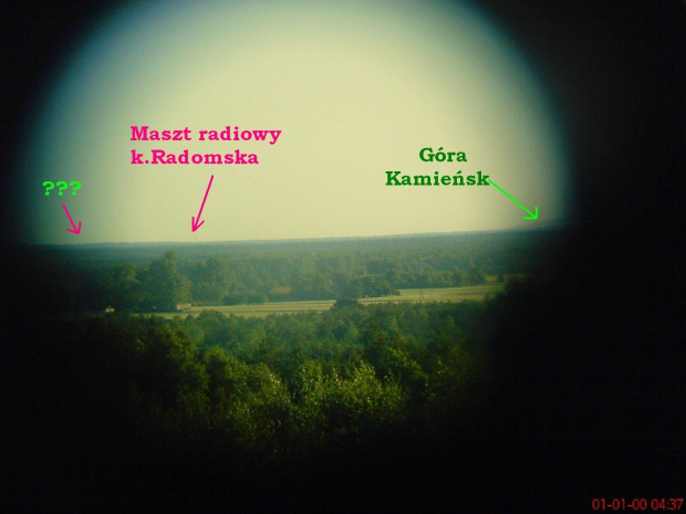 Panorama z Góry Sławno (269m) w kierunku południowo-zachodnim - zdjęcie zrobione przez lornetkę - widoczne są maszty radiowe pod Radomskiem! #GóraSławno #WzgórzaOpoczyńskie #panorama #radomsko #maszt
