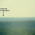 Południowy horyzont widziany z Góry Sławno k.Opoczna - wskazany obiekt to prawdopodobnie maszt GSM w Czermnie lub maszt RTV w Dobromierzu k.Przedborza #Przedbórz #maszt #panorama #GóraSłwno