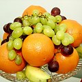 #Owoce #pomarańcze #kompozycja #winogrona