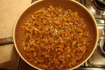 Pierwszy dzień smażenia konfitury z owoców pozostałych po pigwówce #pigwa #konfitury