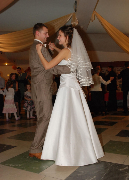 pierwsze tancowanie jako Mąż i Żona :o) #MadeByMarekKoc