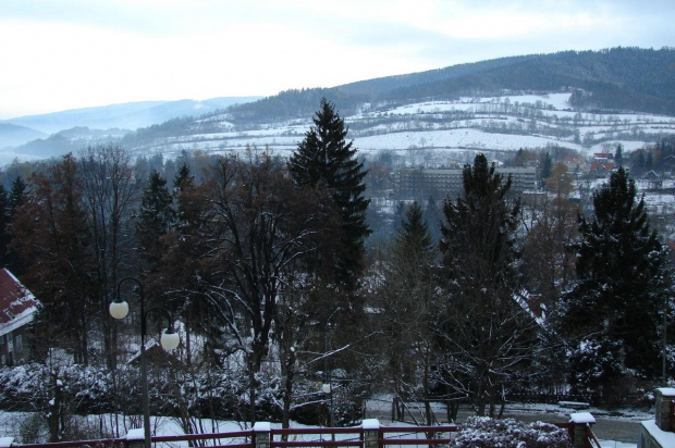 Widoki z Kotliny Kłodzkiej robione aparatem Sony DSC-H2 w listopadzie i drudniu 2007r. #góry #drzewa