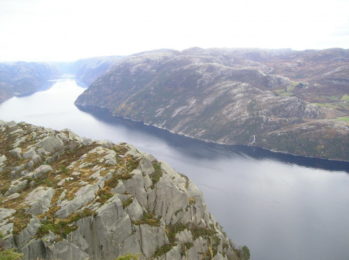 Norwegia, Droga na Preikestolen copyright(c)jarekmadlewski2007