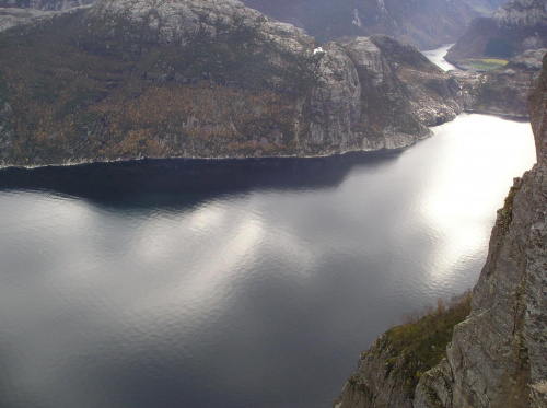 Norwegia, Droga na Preikestolen copyright(c)jarekmadlewski2007