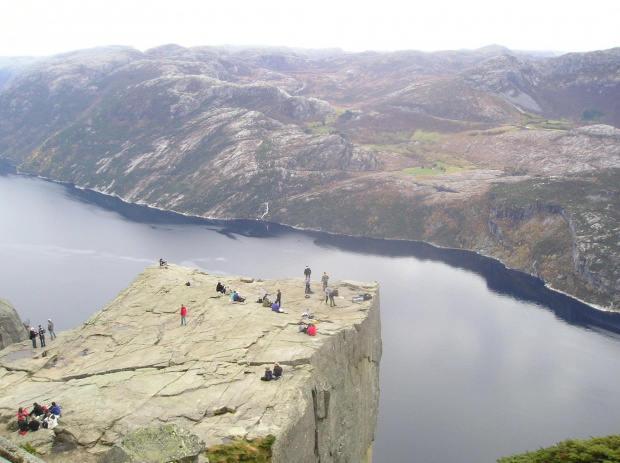 Norwegia, Preikestolen copyright(c)jarekmadlewski2007