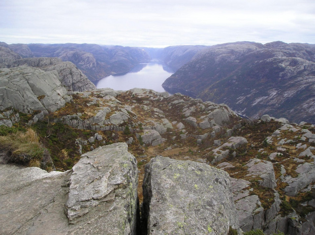 Norwegia, Droga na Preikestolen copyright(c)jarekmadlewski2007